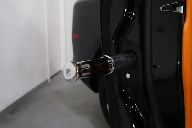 2024 Rolls-Royce Cullinan Black Badge - Starlight Headliner - Photo 33