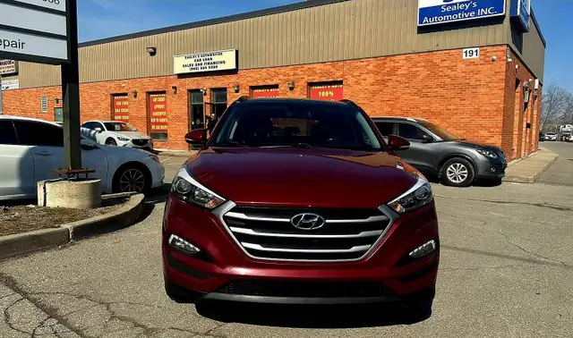2018 Hyundai Tucson 2.0L LUXURY - AWD - PANO SUNROOF - NO ACCIDE - Photo 3