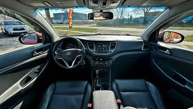 2018 Hyundai Tucson 2.0L LUXURY - AWD - PANO SUNROOF - NO ACCIDE - Photo 13