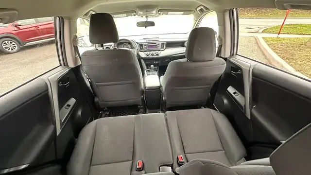 2016 Toyota RAV4 AWD 4dr LE - REAR CAMERA - HEATED SEATS - AC - - Photo 20