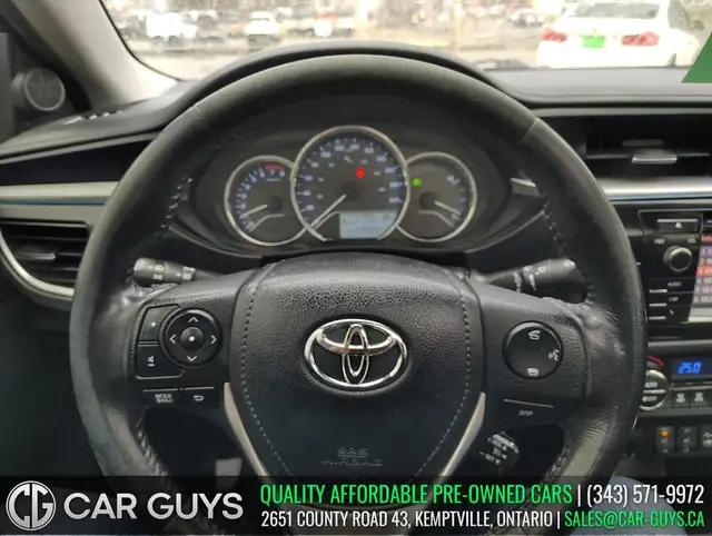 2014 Toyota Corolla - Photo 15