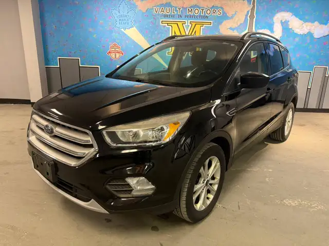 2018 Ford Escape SE, AWD, 20 DEALER SERVICE RECORDS.