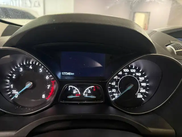 2018 Ford Escape SE, AWD, 20 DEALER SERVICE RECORDS. - Photo 8