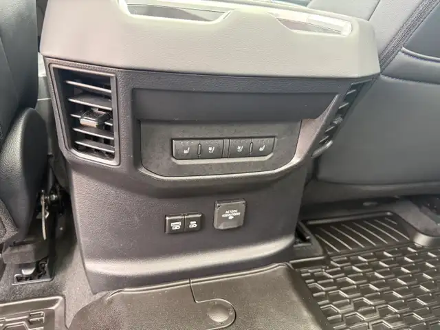 2025 TOYOTA TUNDRA PLATINUM CREWMAX - Photo 17