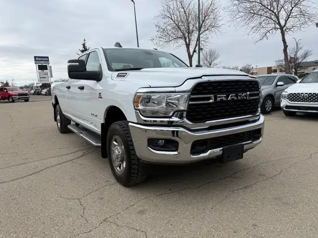 2024 RAM 3500 BIG HORN CREW CAB LONG BOX - Photo 3