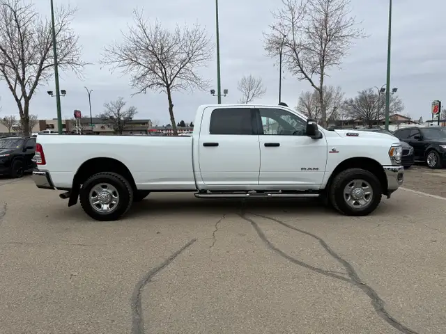 2024 RAM 3500 BIG HORN CREW CAB LONG BOX - Photo 4