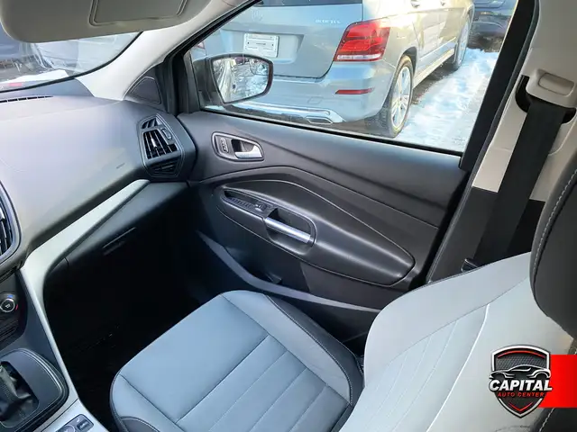 2014 Ford Escape SE - Photo 10