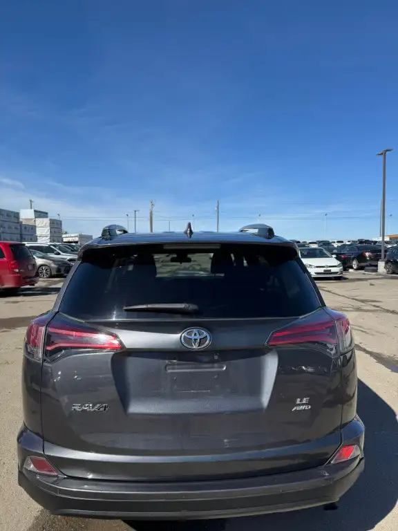 2017 Toyota RAV4 LE AWD : Well Serviced - Photo 5