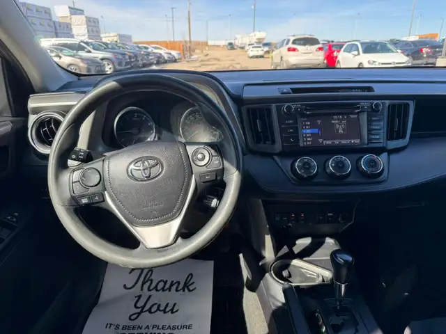 2017 Toyota RAV4 LE AWD : Well Serviced - Photo 11