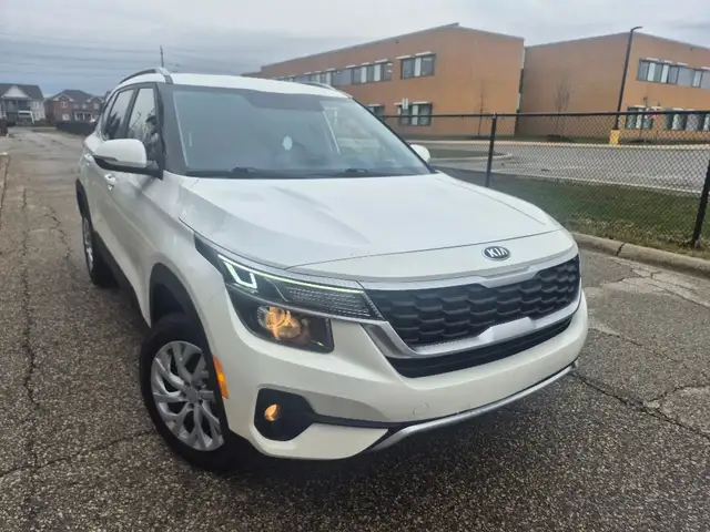 2021 Kia Seltos LX FWD - Photo 3