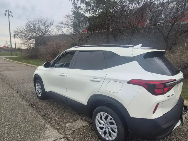 2021 Kia Seltos LX FWD - Photo 7