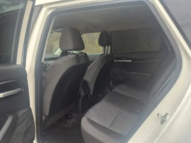 2021 Kia Seltos LX FWD - Photo 14