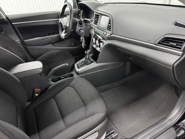 Hyundai Elantra Preferred A/c Caméra 2020 a vendre - Photo 22