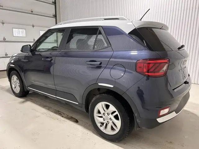 Hyundai Venue Preferred IVT avec couleur deux tons 2023 à vendre - Photo 11