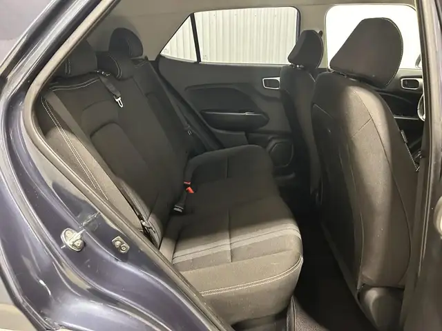 Hyundai Venue Preferred IVT avec couleur deux tons 2023 à vendre - Photo 18