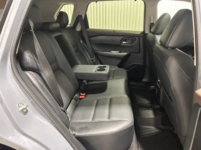 Nissan Rogue SV TI avec ensemble toit ouvrant 2023 à vendre - Photo 21