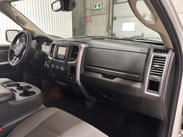 RAM 1500 Classic SLT cabine d'équipe 4x4 caisse de 5 pi 7 po 202 - Photo 19