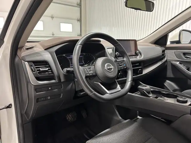 Nissan Rogue SV TI avec ensemble toit ouvrant 2023 à vendre - Photo 14