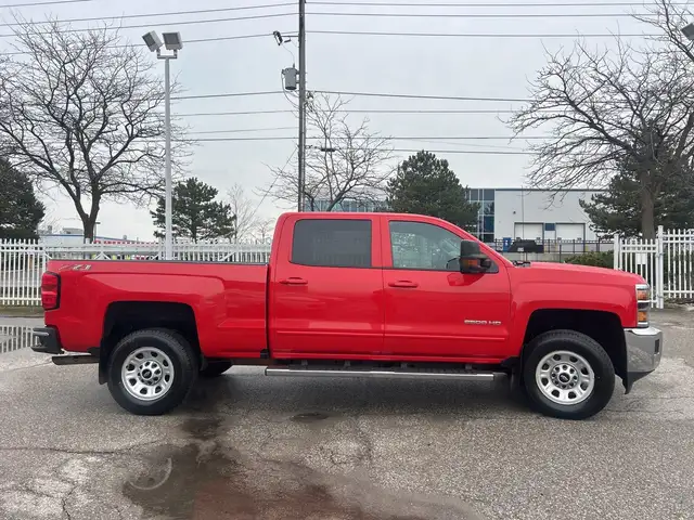 2018 Chevrolet SILVERADO 2500HD 4WD Crew Cab LT Z71 SHORT BOX 6. - Photo 4