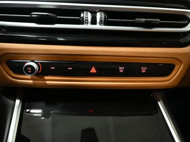 2023 BMW 3 Series 330i xDrive Navigation Sunroof Brown Interior - Photo 22