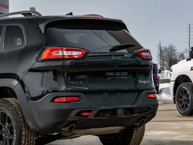 2016 Jeep Cherokee Trailhawk - Photo 7