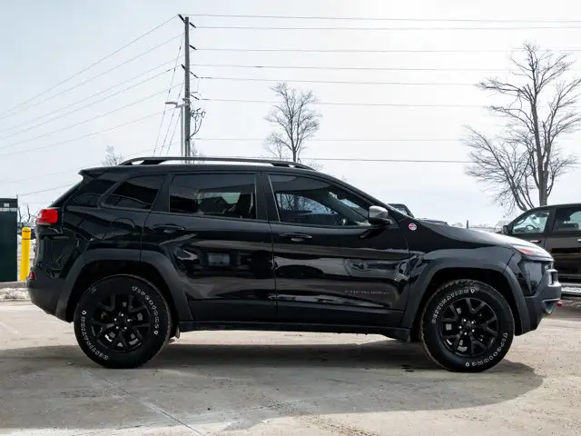 2016 Jeep Cherokee Trailhawk - Photo 10