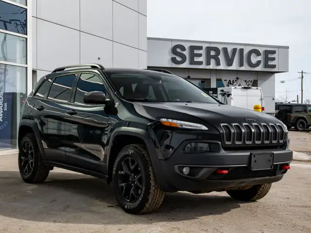 2016 Jeep Cherokee Trailhawk - Photo 11