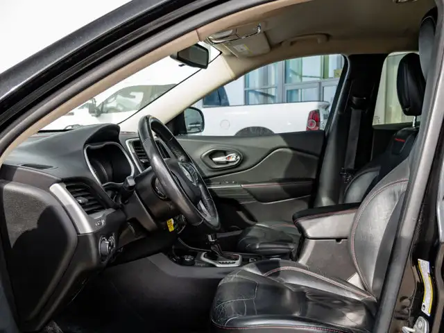 2016 Jeep Cherokee Trailhawk - Photo 17