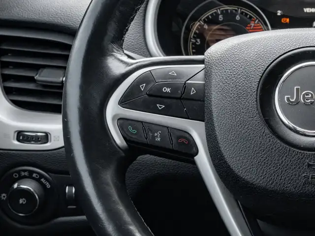 2016 Jeep Cherokee Trailhawk - Photo 23