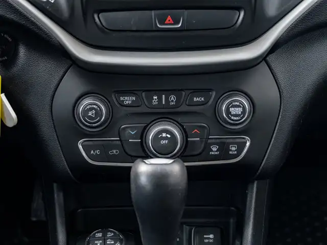 2016 Jeep Cherokee Trailhawk - Photo 30