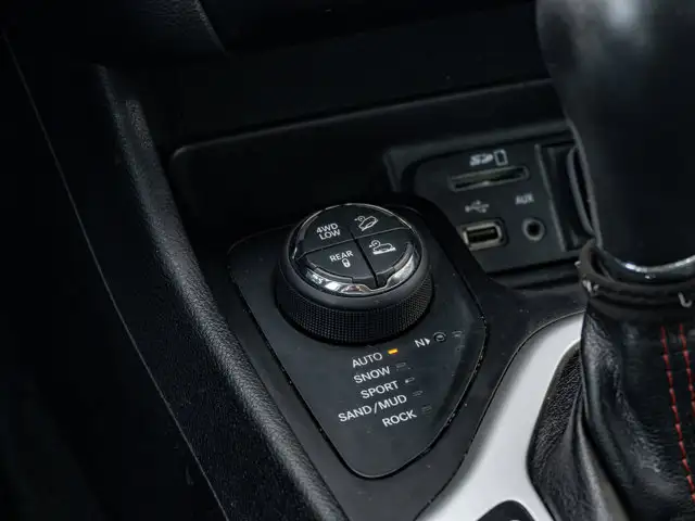 2016 Jeep Cherokee Trailhawk - Photo 31