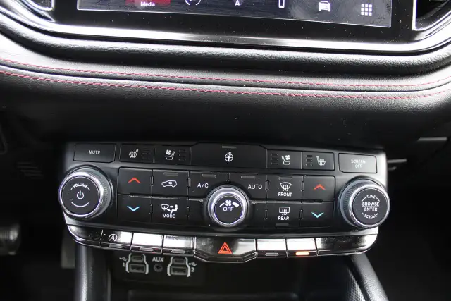 2024 Dodge Durango GT PLUS AWD - Photo 14