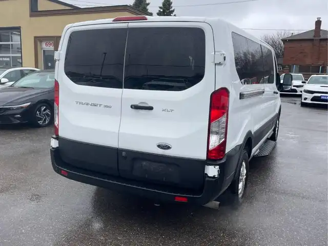 2022 Ford Transit XLT 12 passnger - Photo 4
