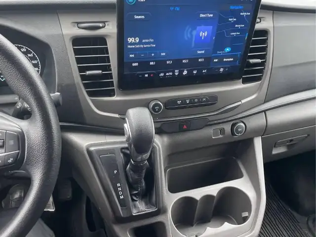 2022 Ford Transit XLT 12 passnger - Photo 10