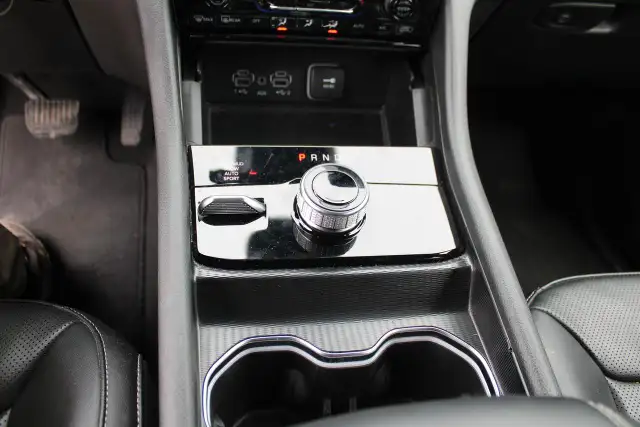 2024 Jeep Grand Cherokee Limited 4x4 6 Passenger - Photo 7