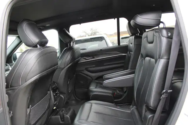 2024 Jeep Grand Cherokee Limited 4x4 6 Passenger - Photo 10