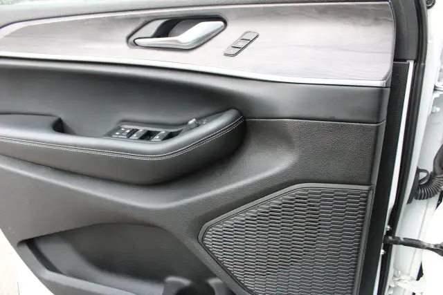 2024 Jeep Grand Cherokee Limited 4x4 6 Passenger - Photo 19