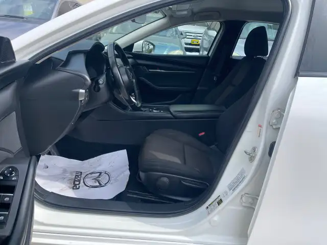 2022 Mazda 3 GS - Photo 9