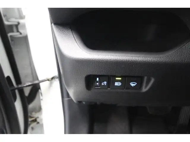 2021 Toyota RAV4 LE / AWD - Photo 14