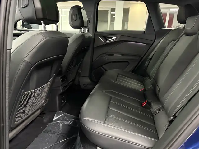 2024 Audi Q4 e-tron 50 quattro - Photo 15