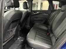2024 Audi Q4 e-tron 50 quattro - Photo 15