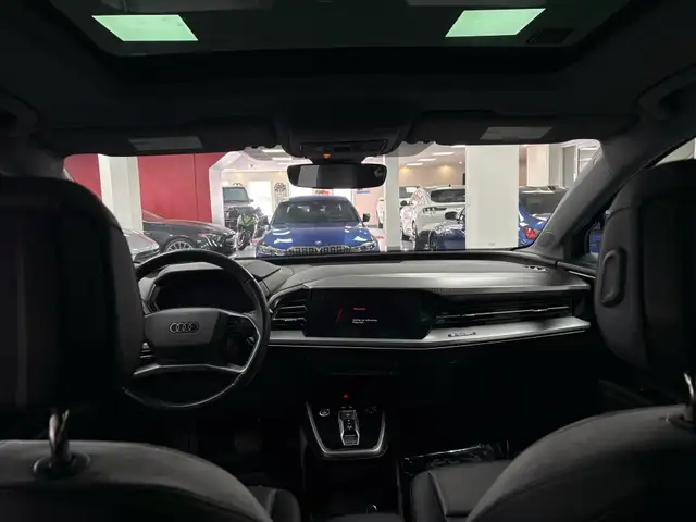 2024 Audi Q4 e-tron 50 quattro - Photo 16