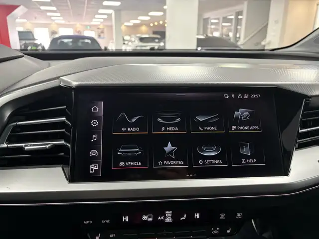 2024 Audi Q4 e-tron 50 quattro - Photo 27