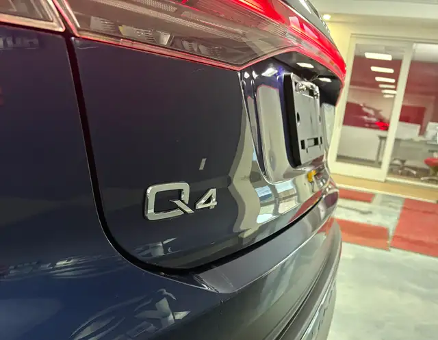 2024 Audi Q4 e-tron 50 quattro - Photo 35