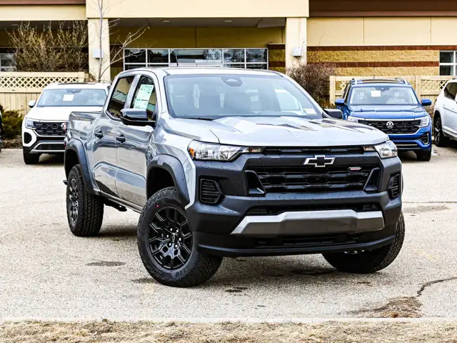 2026 Chevrolet Colorado 4WD Trail Boss - Photo 2