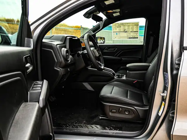 2026 Chevrolet Colorado 4WD Trail Boss - Photo 16