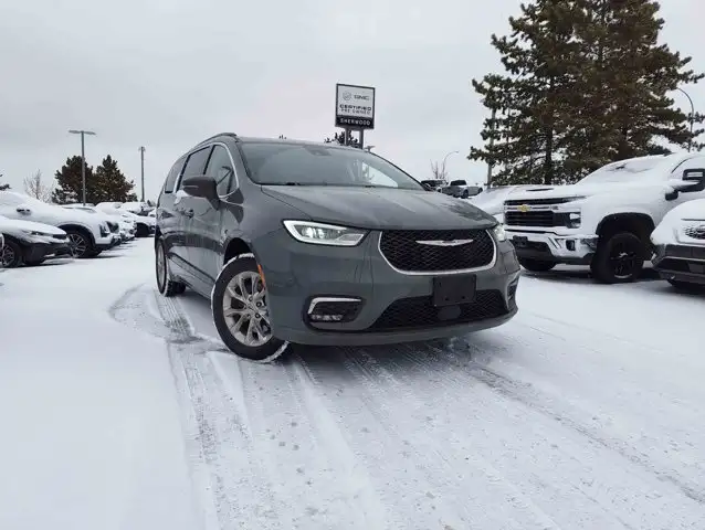 2022 Chrysler Pacifica Touring L V6 AWD - Photo 2
