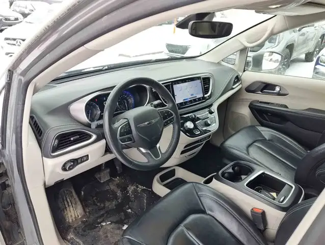 2022 Chrysler Pacifica Touring L V6 AWD - Photo 7