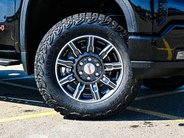 2026 GMC Sierra 1500 AT4 - Photo 5