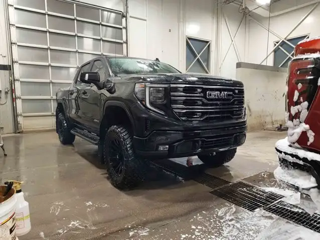 2025 GMC Sierra 1500 AT4 Premium 3.0L - Photo 3